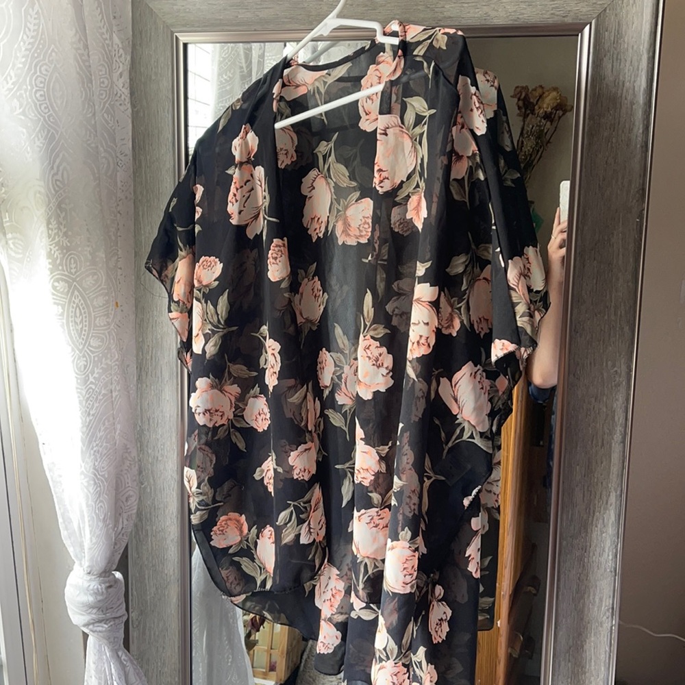 Rose 🌹 poncho overcoat